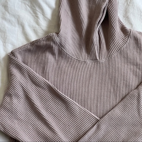 Uniqlo Hood Long Sleeve - Picture 1 of 8